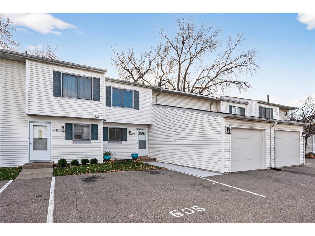 605 Portland Drive E Burnsville MN 55337 6819875 image1