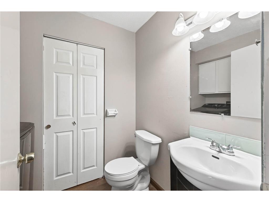 605 Portland Drive E Burnsville MN 55337 6819875 image17