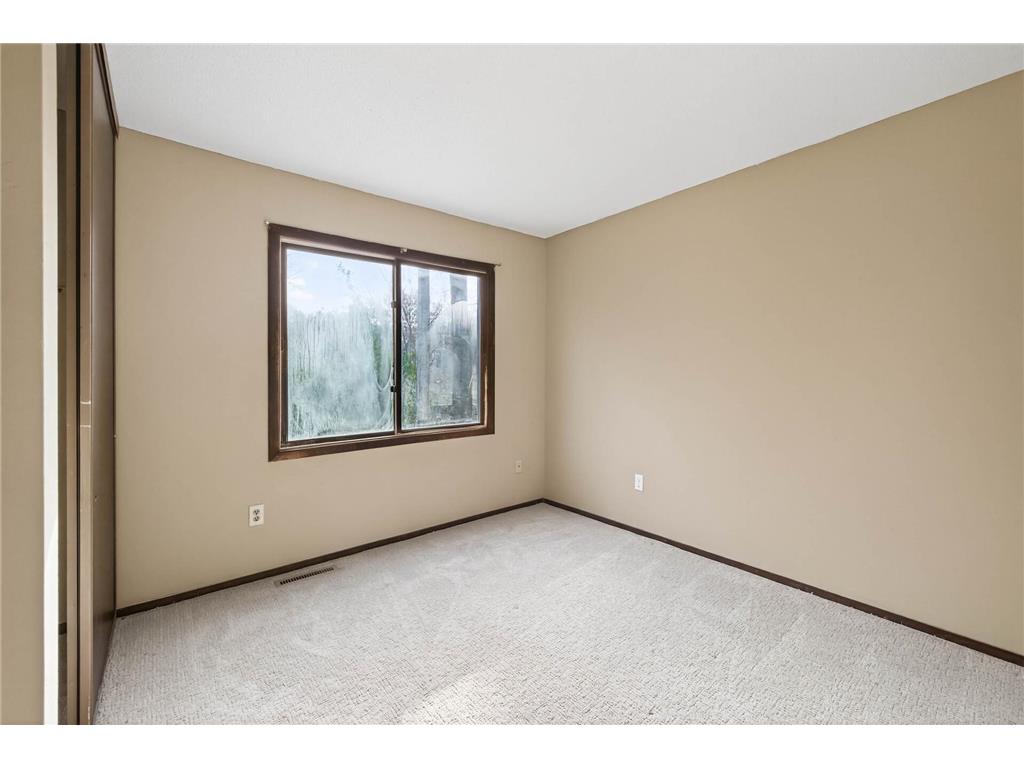 605 Portland Drive E Burnsville MN 55337 7077650 image20