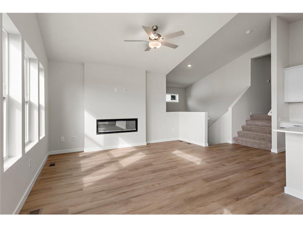 605 Redwood Loop N Cambridge MN 55008 7032158 image12