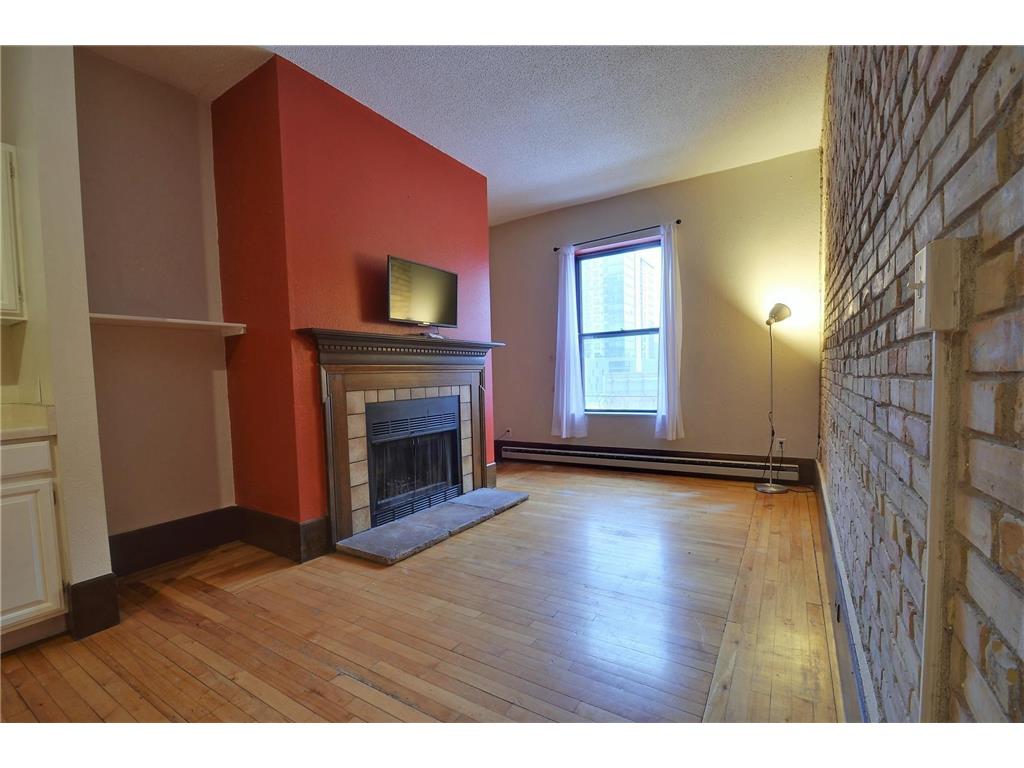 605 S 9th Street #8 Minneapolis MN 55404 6826132 image4