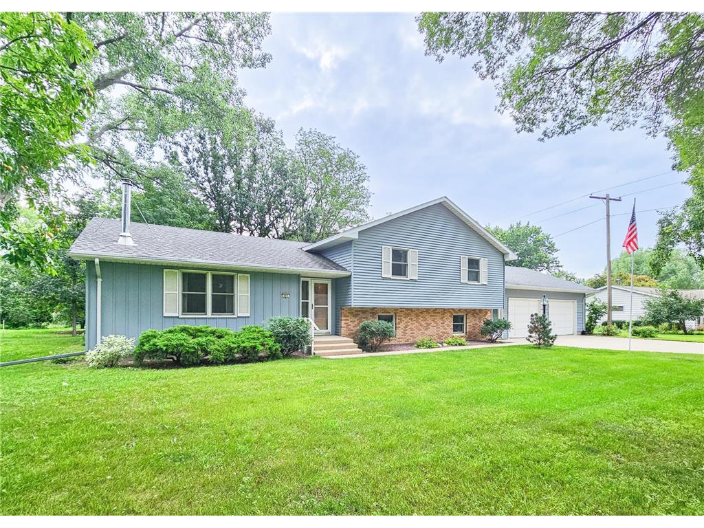 605 S Hemlock Street Lamberton MN 56152 6769226 image1