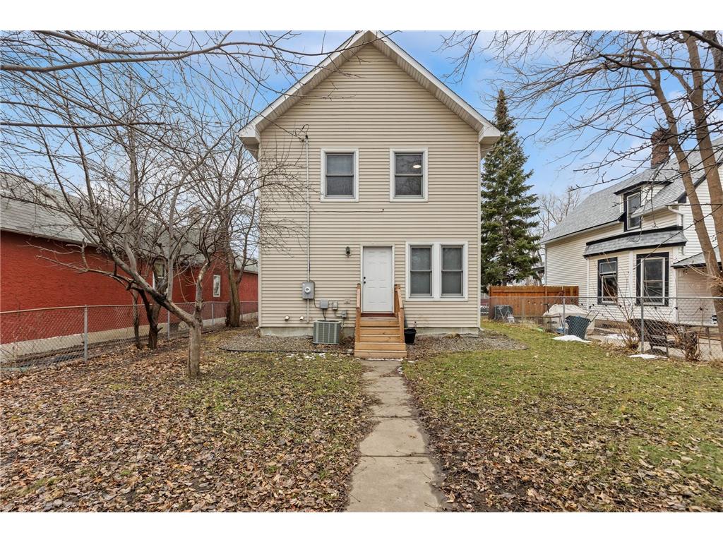 605 Thomas Avenue, Saint Paul, MN, 55103 | MLS: 6492074 | Edina Realty
