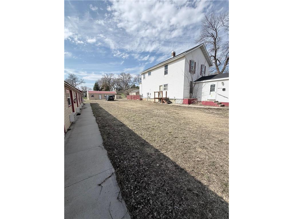 605 US Hghwy 75 Lake Benton MN 56149 - Benton 7083916 image2