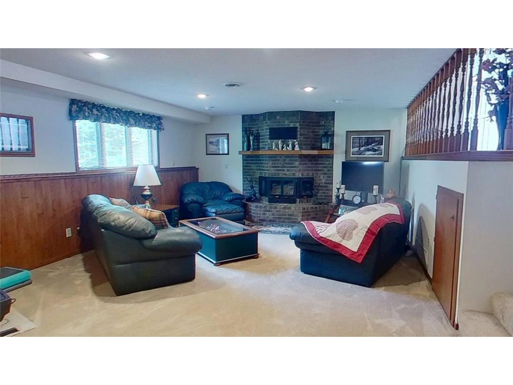 605 Van Buren Street Marshall MN 56258 7080953 image29