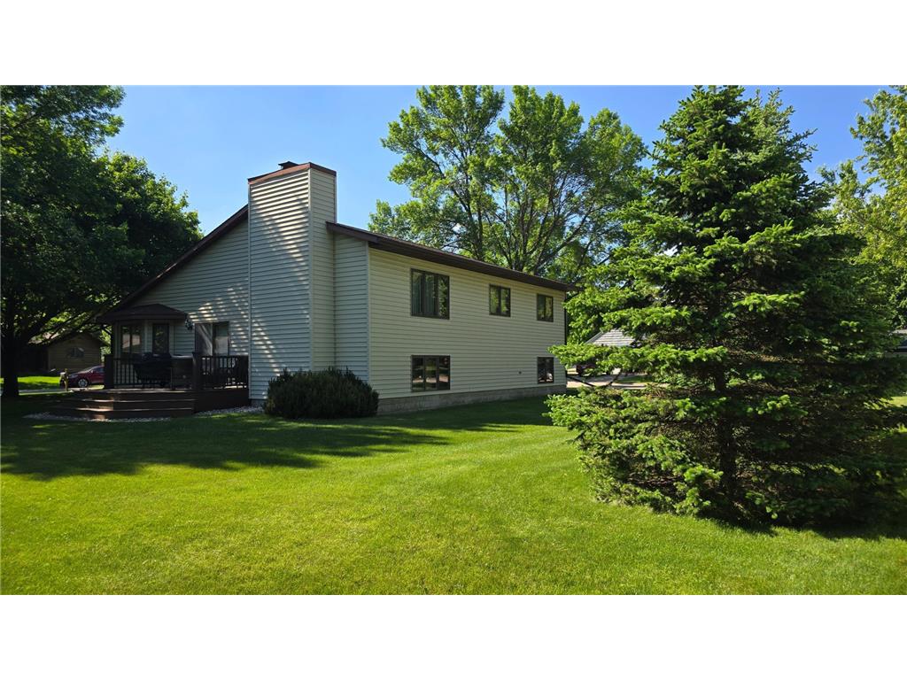 605 Van Buren Street Marshall MN 56258 7080953 image39