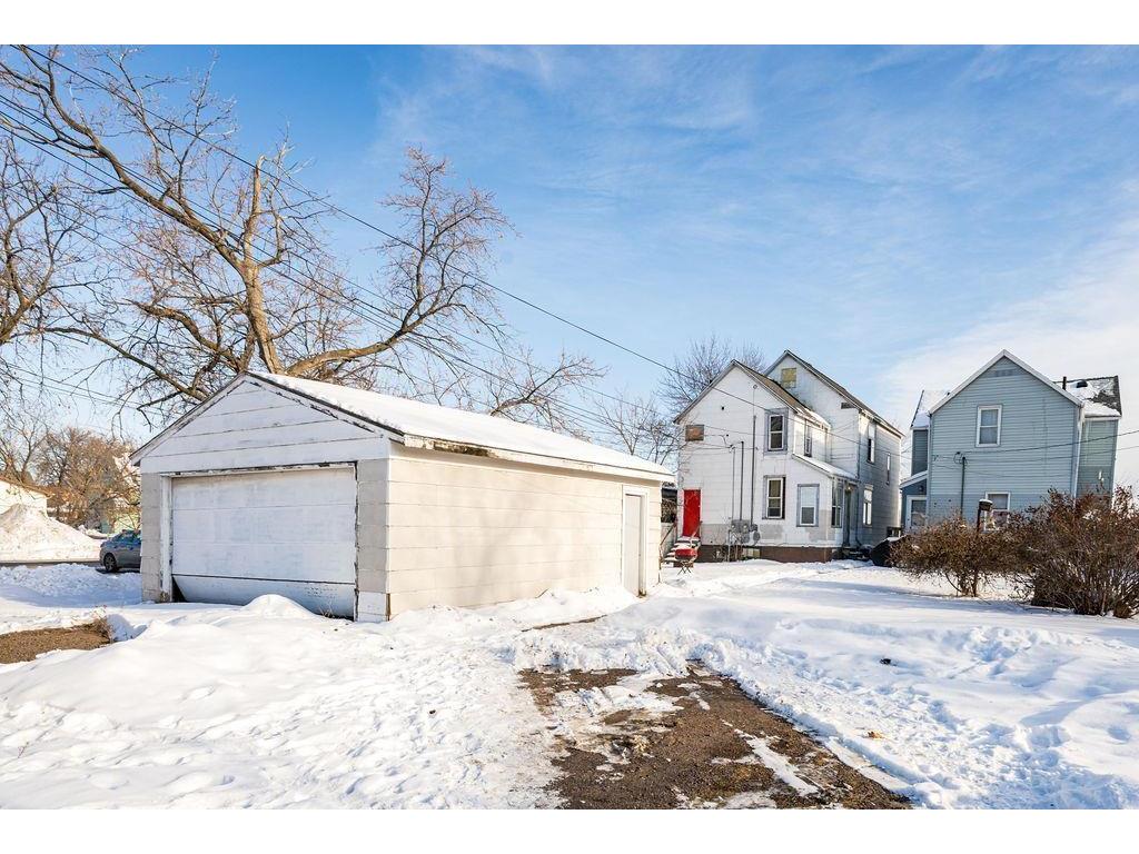 605 Weeks Avenue Superior WI 54880 7058803 image3