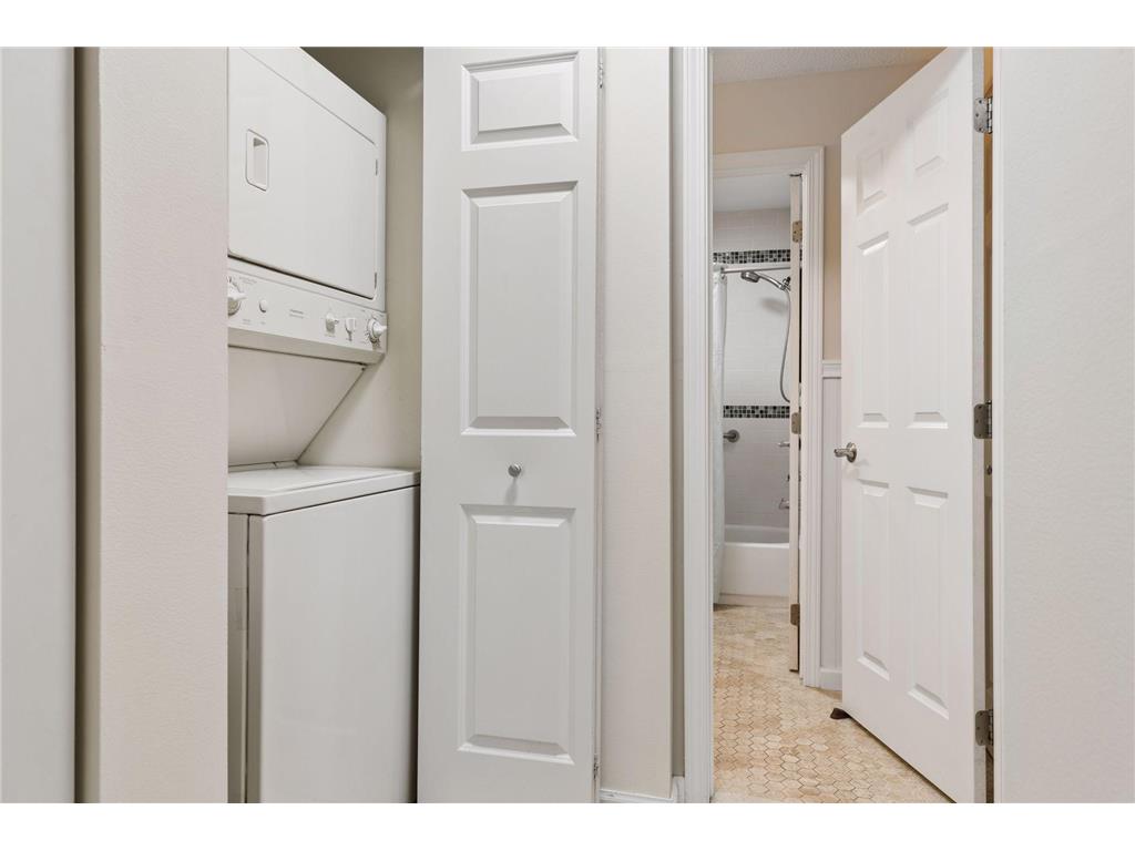 6050 Chasewood Parkway #202 Minnetonka MN 55343 7029520 image12