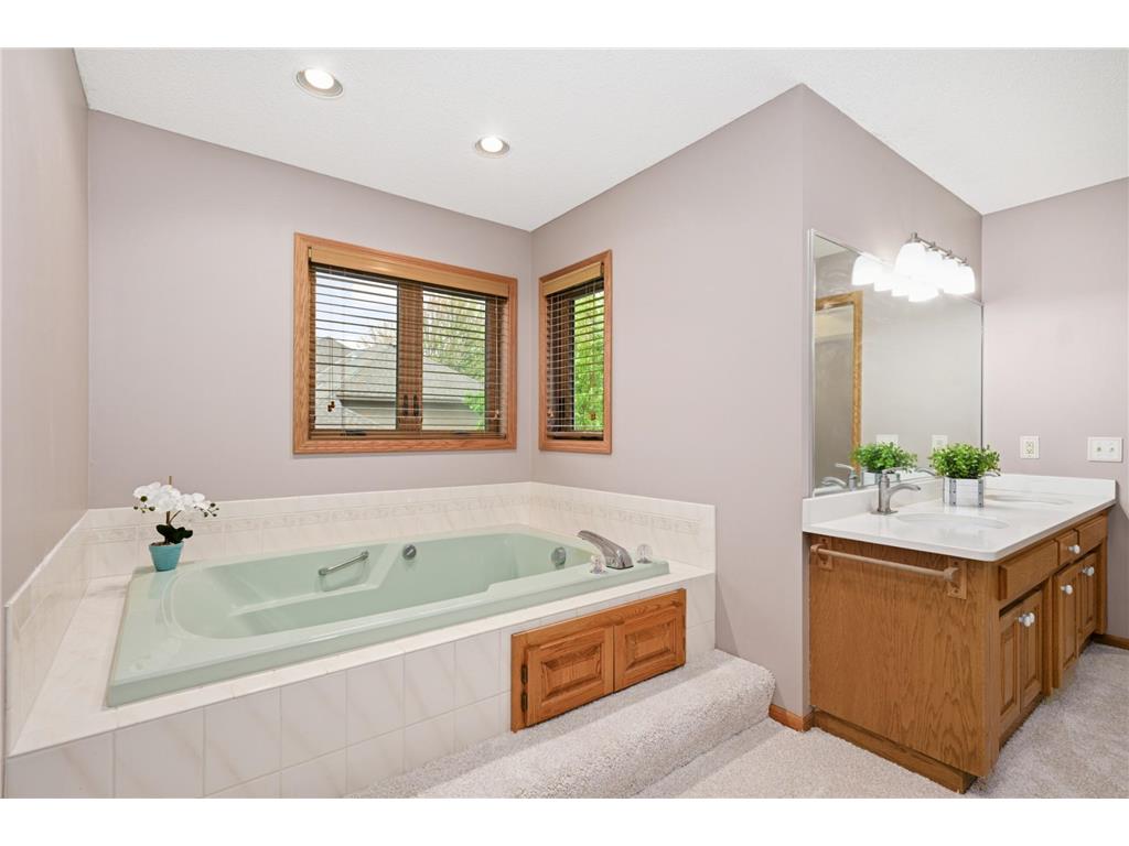 6050 Dallas Lane N Plymouth MN 55446 7069886 image31