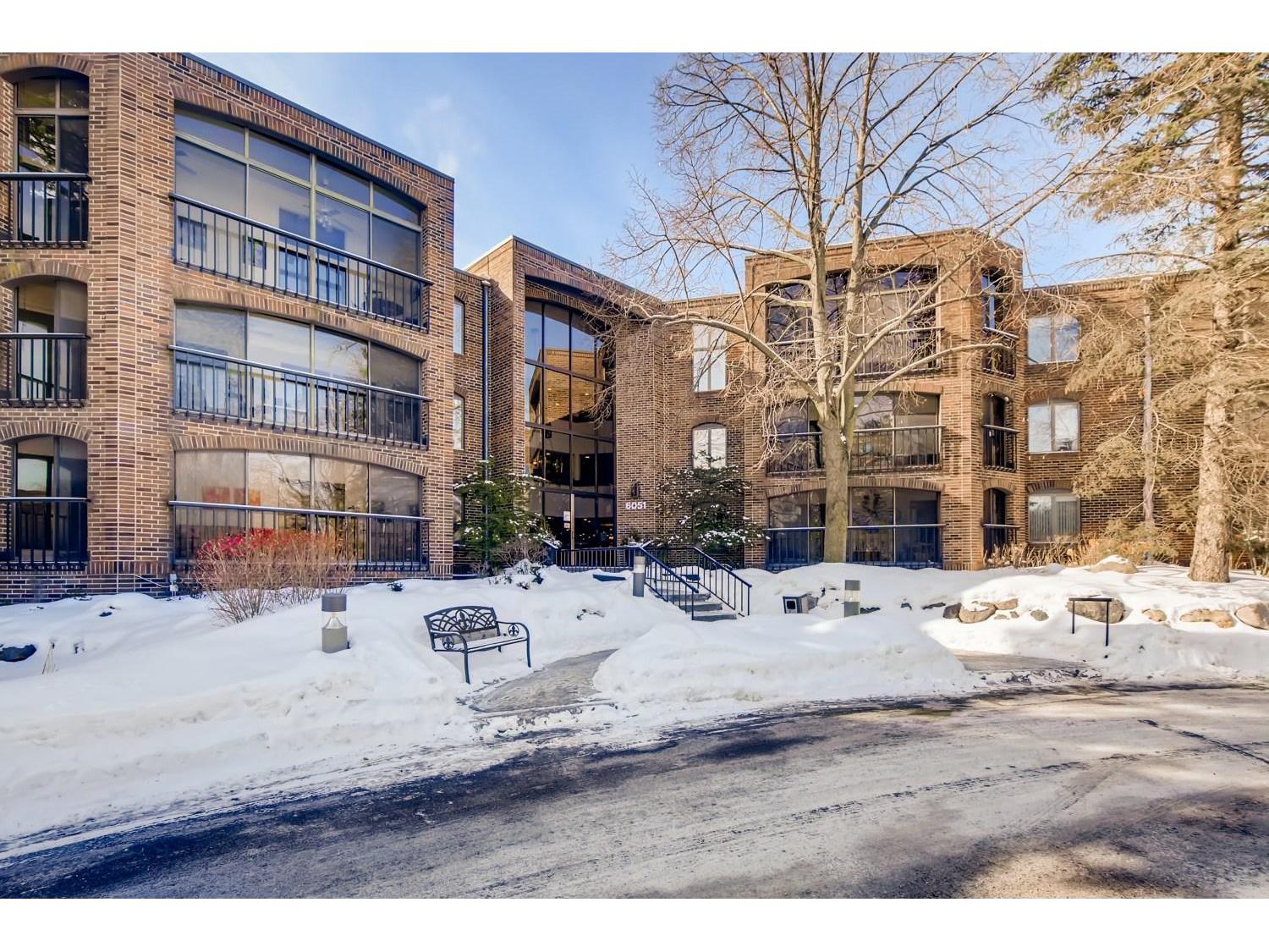 6051 Laurel Avenue 111, Golden Valley, MN 55416 MLS 5711586 Edina