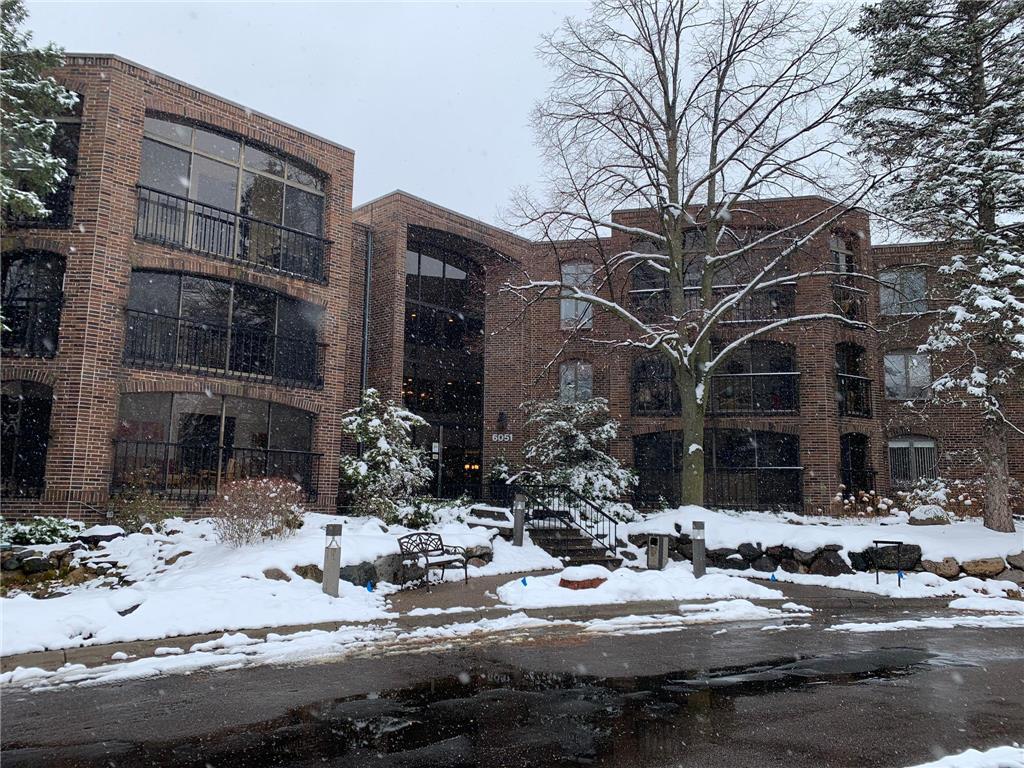 6051 Laurel Avenue 111, Golden Valley, MN, 55416 MLS 6309555