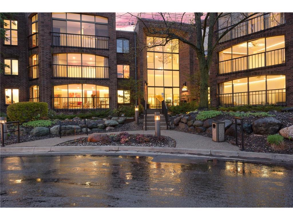 6051 Laurel Avenue #207 Golden Valley MN 55416 7058537 image1