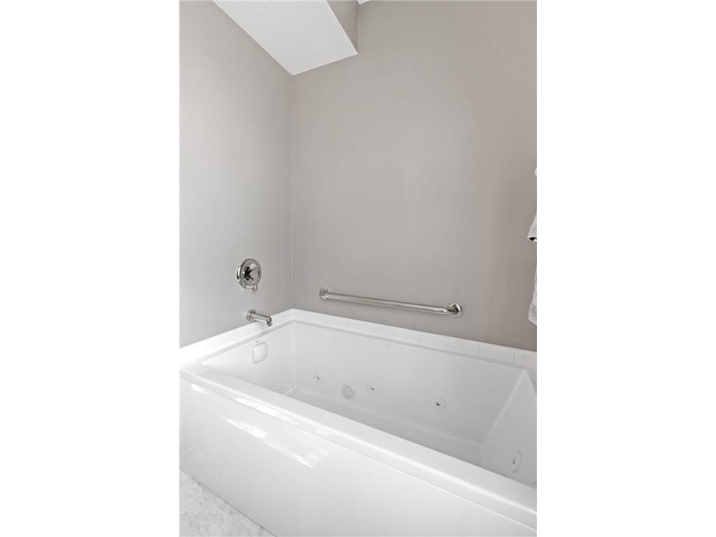 6051 Laurel Avenue #211 Golden Valley MN 55416 7041814 image25