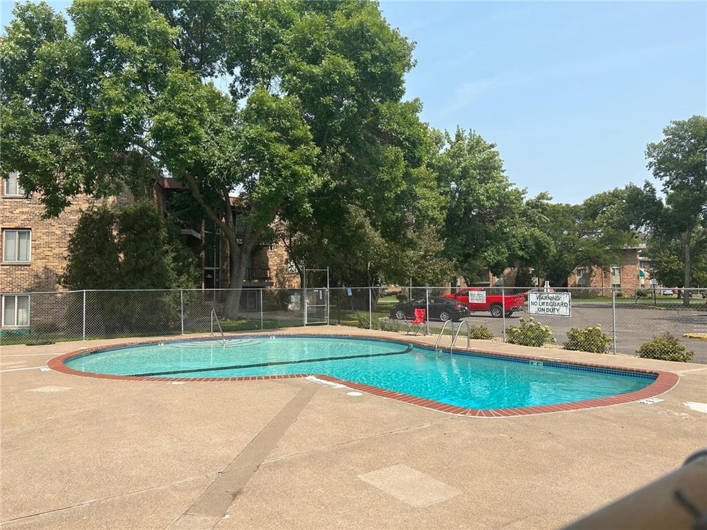 6051 W Broadway Avenue #101 New Hope MN 55428 6420546 image1