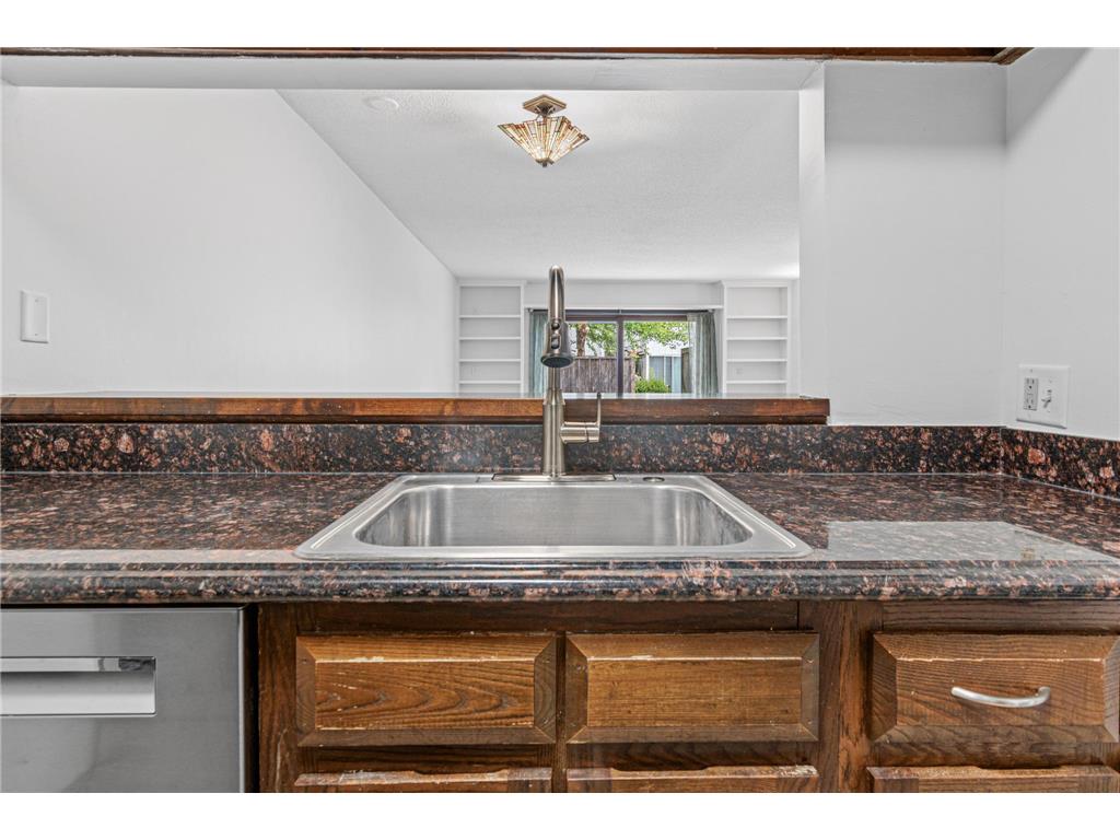 6052 Golden Valley Road Golden Valley MN 55422 7092210 image14