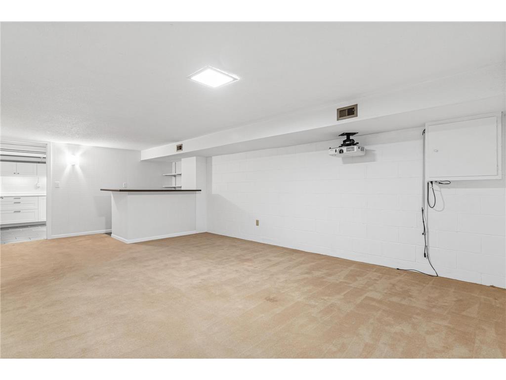 6052 Golden Valley Road Golden Valley MN 55422 7092210 image16
