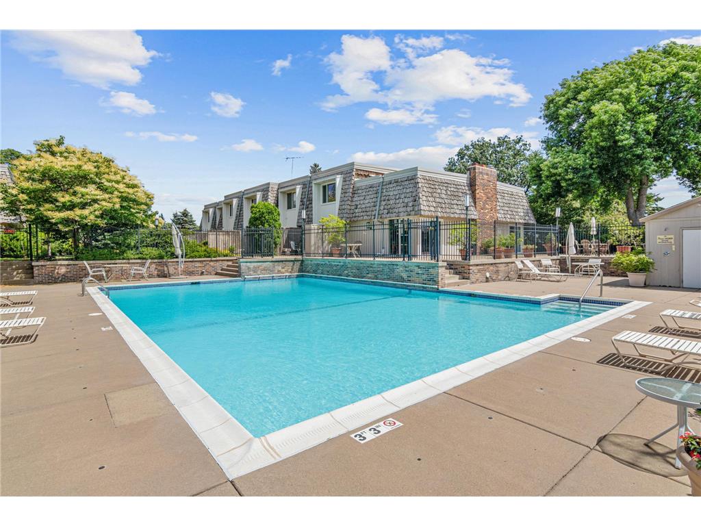 6052 Golden Valley Road Golden Valley MN 55422 7092210 image39