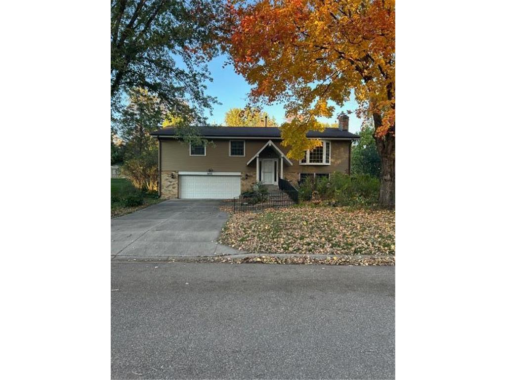6055 Scenic Road Minnetonka MN 55345 7033371 image1