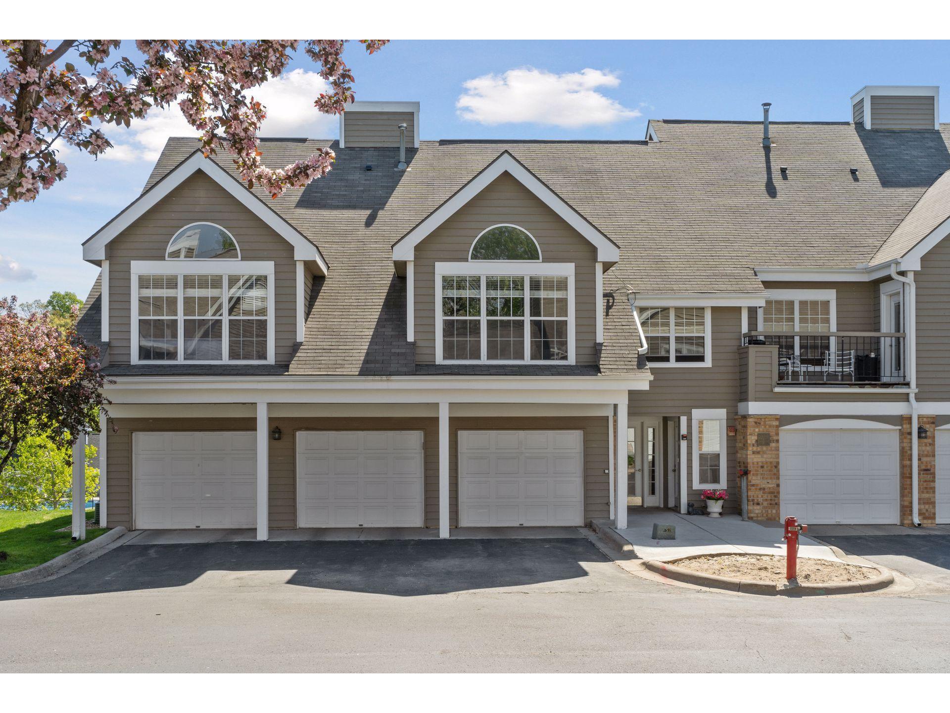 6058 Chasewood Parkway 204, MN 55343 MLS 5752368