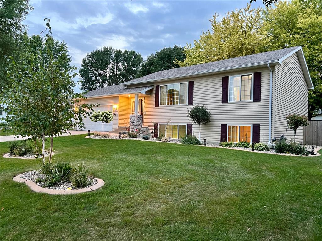 606 25th Street SE, Willmar, MN 56201 MLS 6240988 Edina Realty