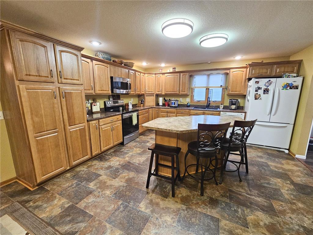 606 2nd Street Lucan MN 56255 7069982 image10