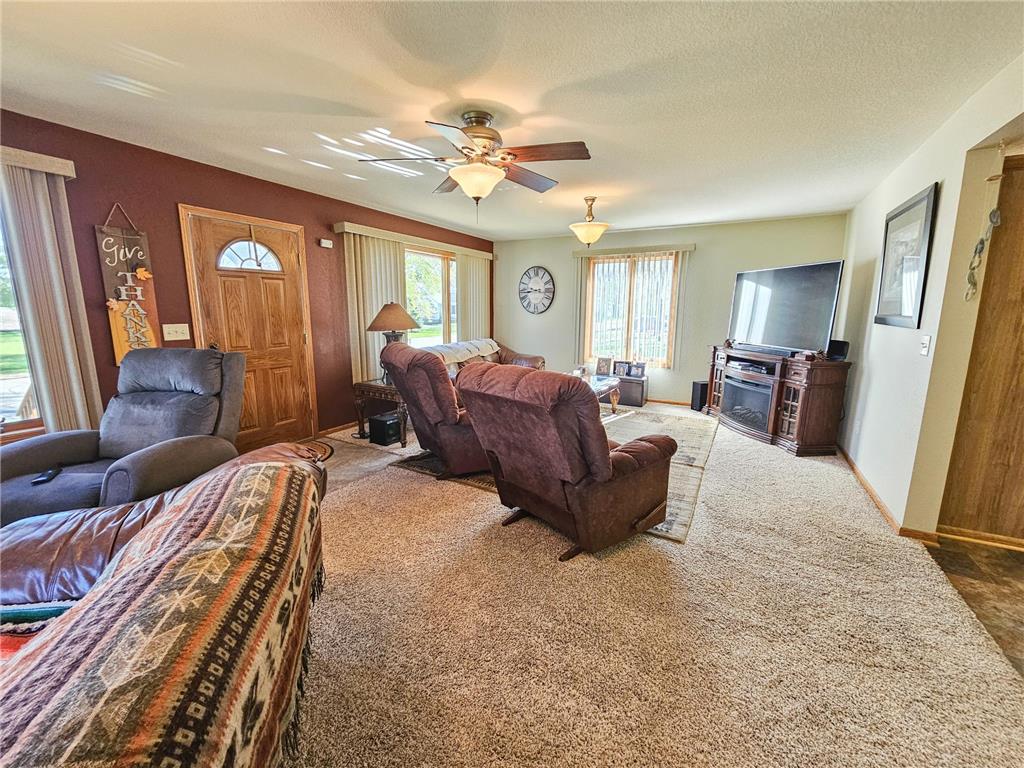 606 2nd Street Lucan MN 56255 7069982 image4