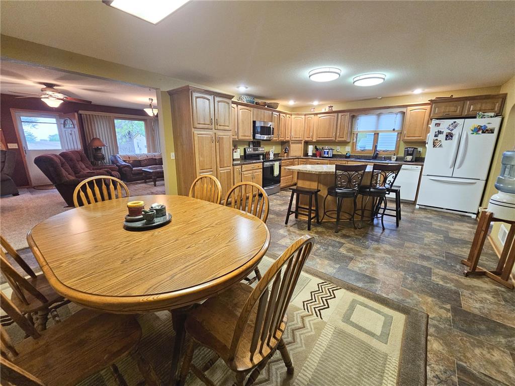 606 2nd Street Lucan MN 56255 7069982 image9