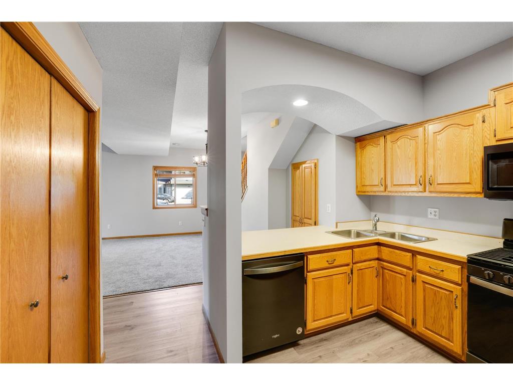 606 2nd Street NW New Prague MN 56071 6795641 image8