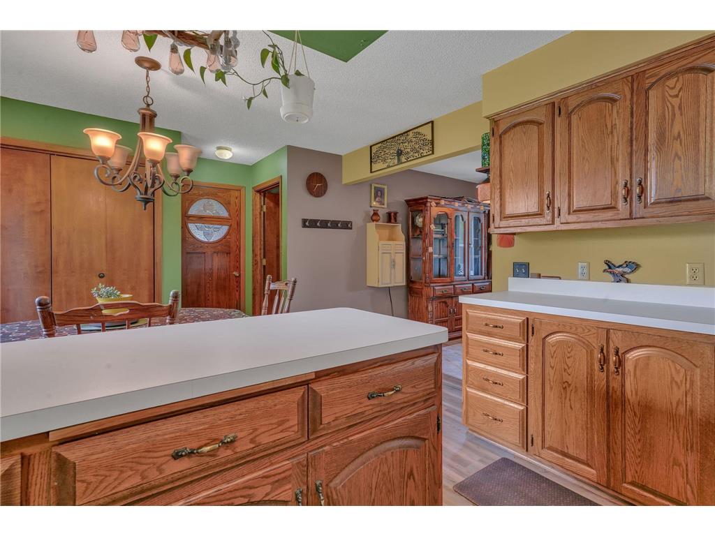 606 3rd Avenue S Raymond MN 56282 7080936 image13