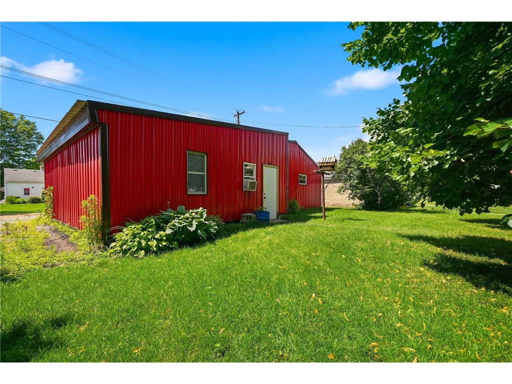606 4th Street NE Montgomery MN 56069 7096077 image33