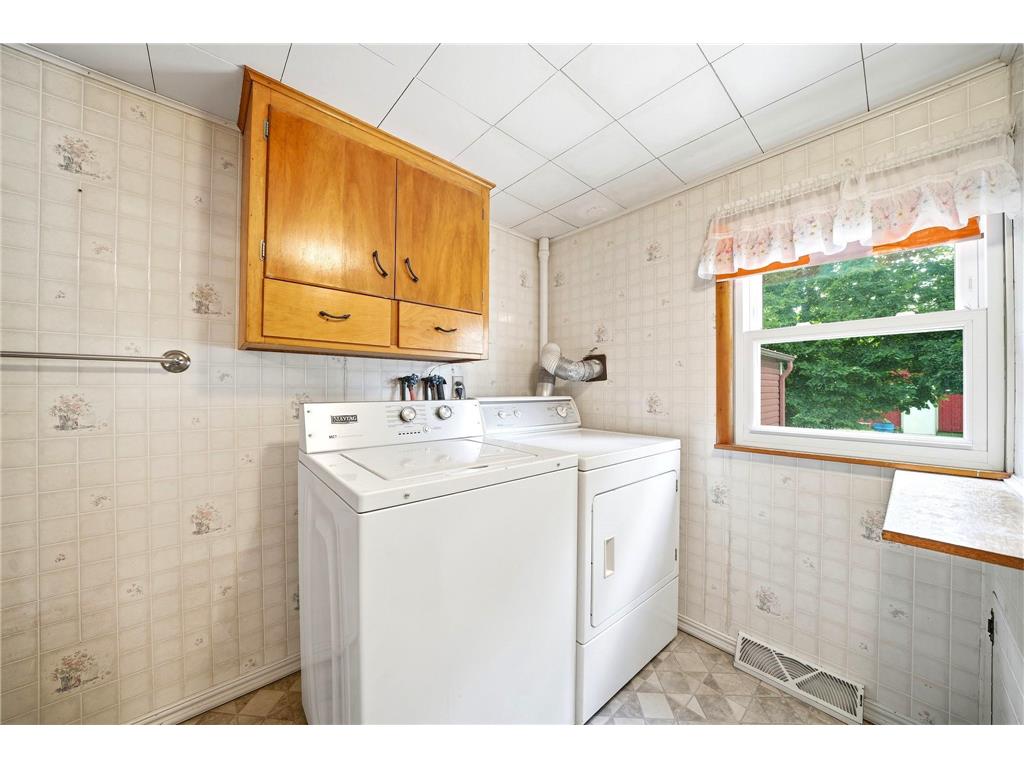 606 4th Street NE Montgomery MN 56069 7096077 image9