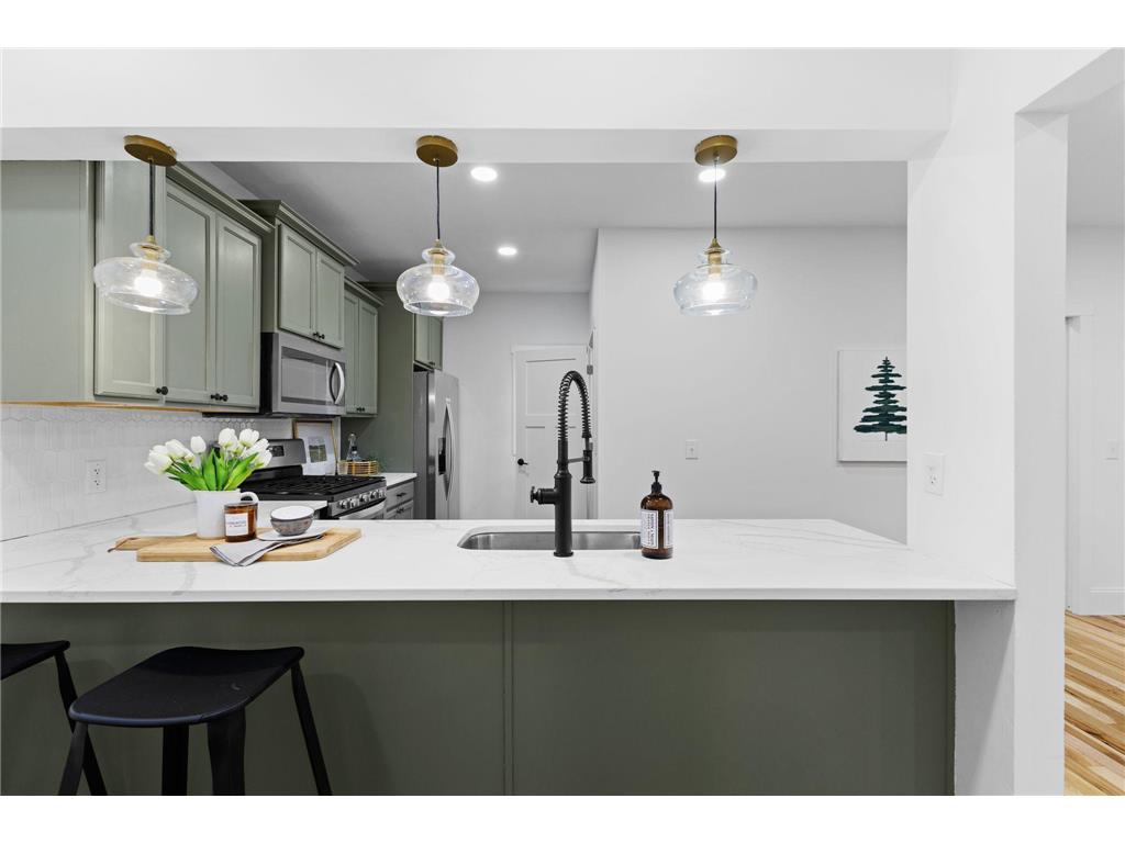 606 Cromwell Avenue Saint Paul MN 55104 7023982 image23