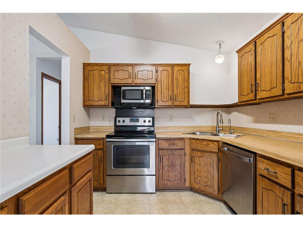 606 Donegal Circle Shoreview MN 55126 7043010 image12