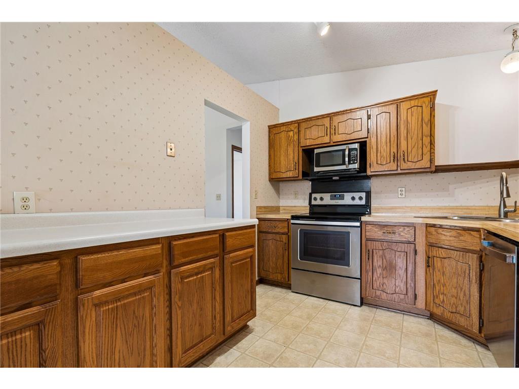 606 Donegal Circle Shoreview MN 55126 7043010 image13