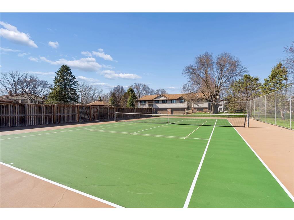 606 Donegal Circle Shoreview MN 55126 7043010 image34