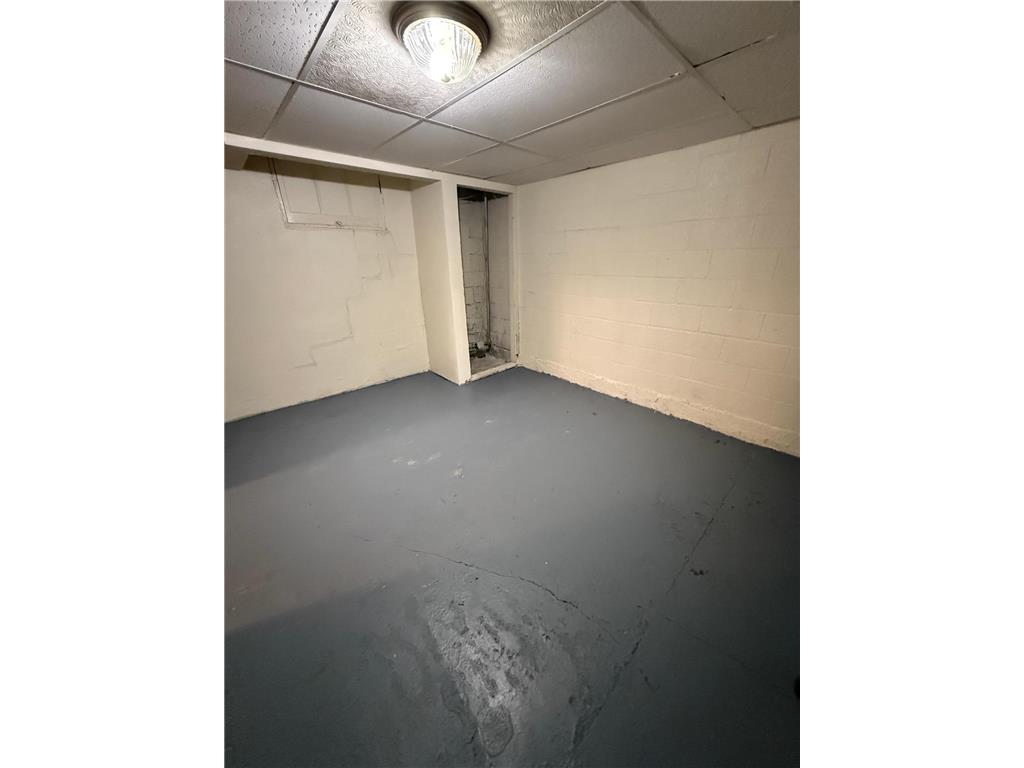 606 E Main Street Marshall MN 56258 6797973 image17