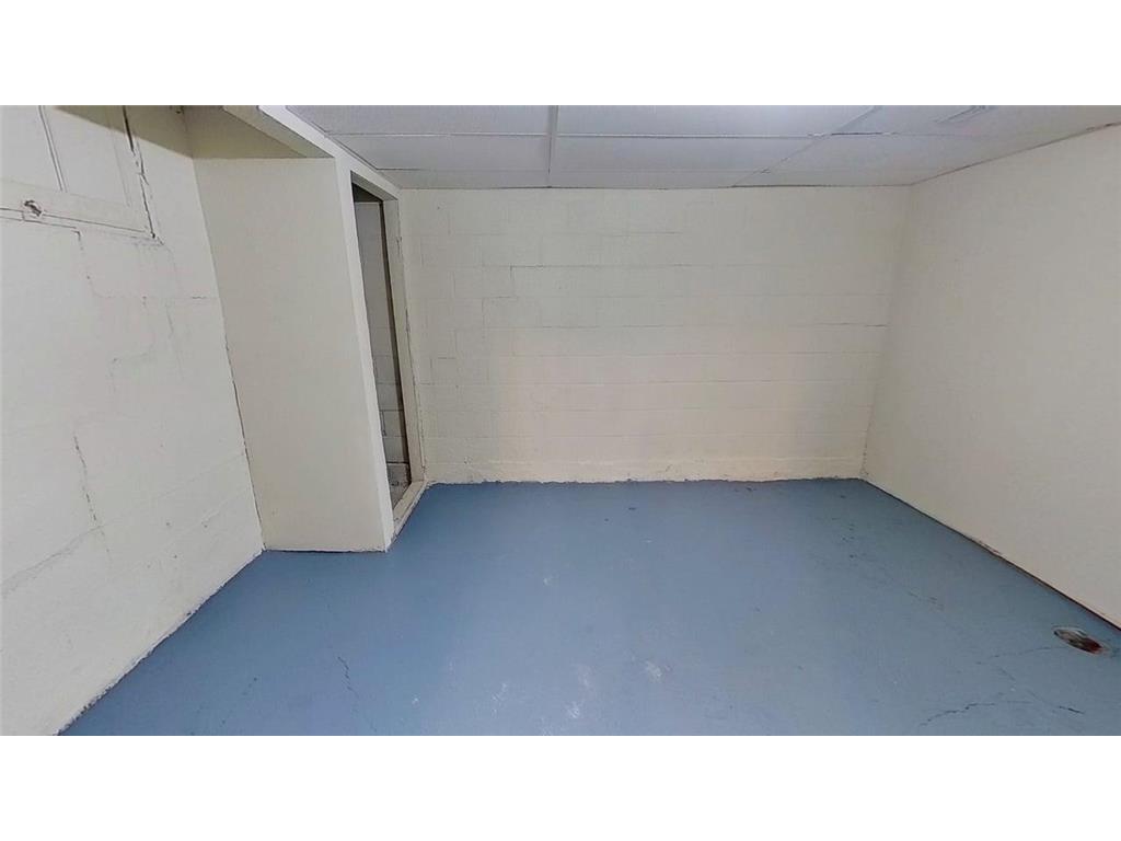 606 E Main Street Marshall MN 56258 6797973 image23