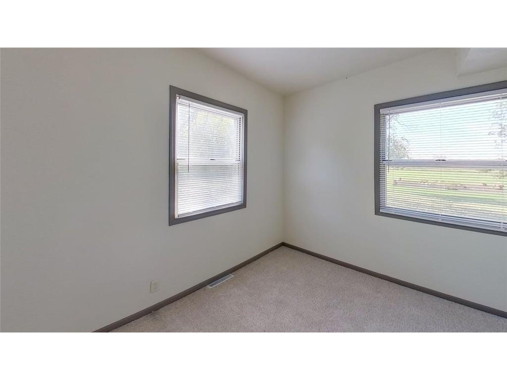 606 E Main Street Marshall MN 56258 6797973 image27