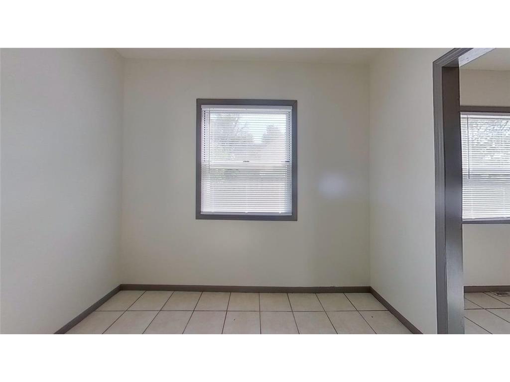 606 E Main Street Marshall MN 56258 6797973 image32