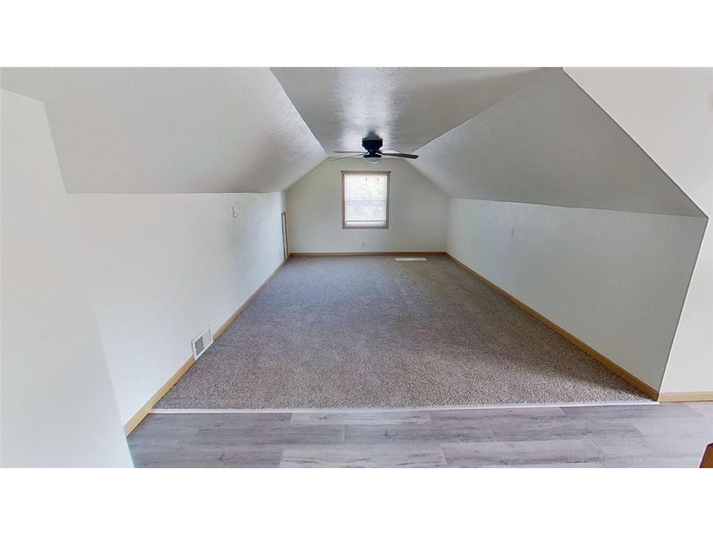 606 E Main Street Marshall MN 56258 6797973 image46