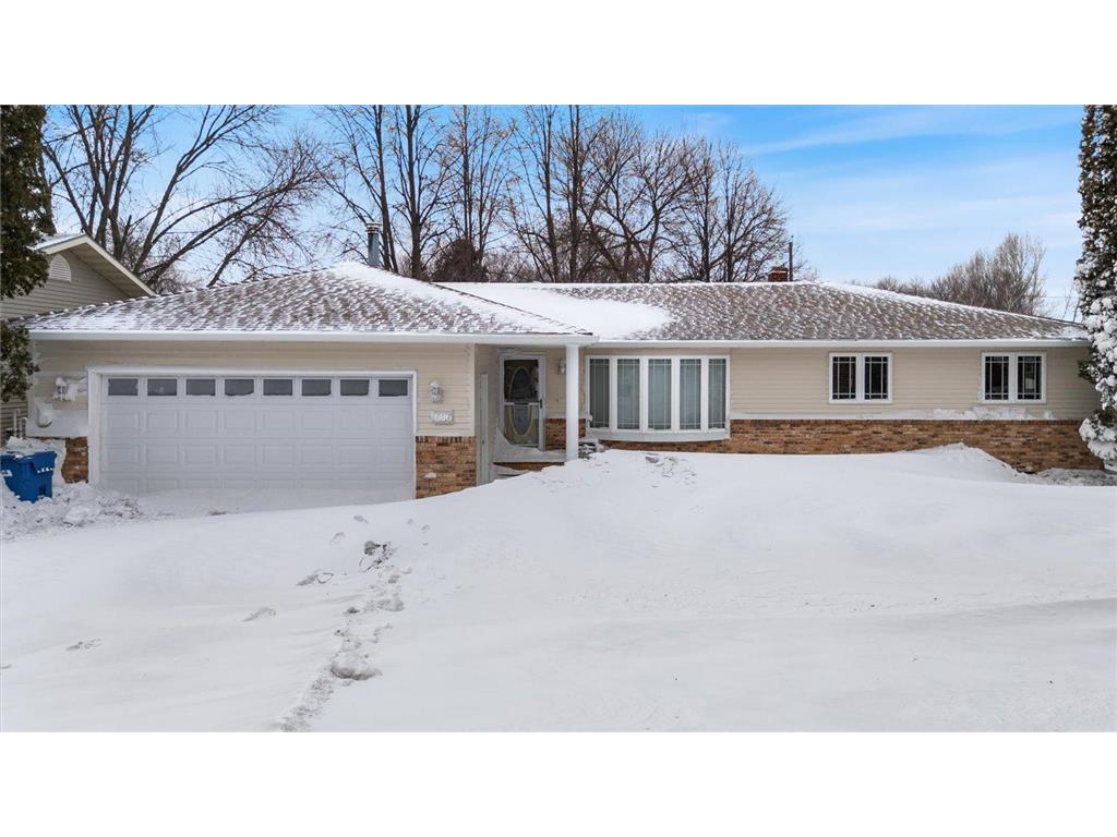 606 NE 3 Street NE Dilworth MN 56529 7027703 image1