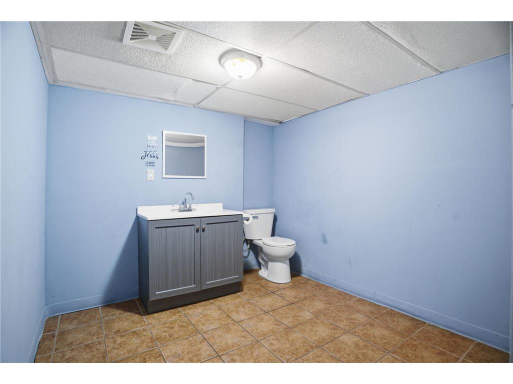 606 Rice Street Saint Paul MN 55103 7021842 image25