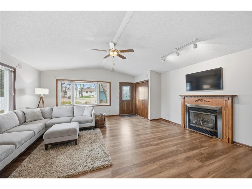 606 S 10th Street Olivia MN 56277 7023439 image17