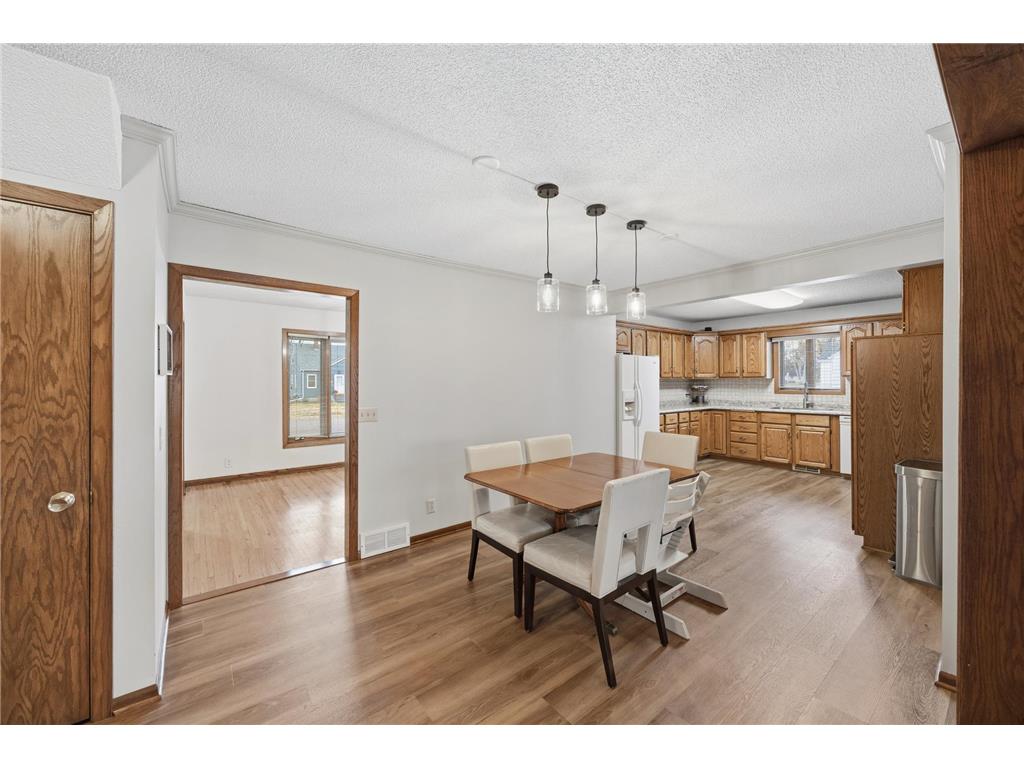 606 S 10th Street Olivia MN 56277 7023439 image7