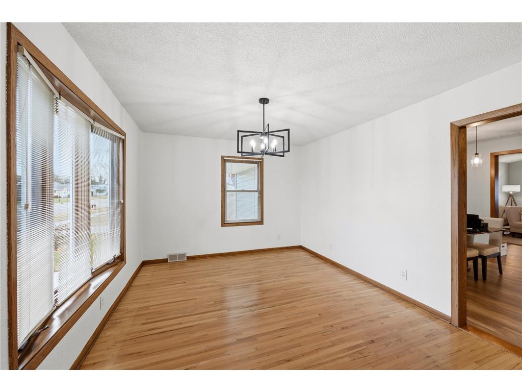 606 S 10th Street Olivia MN 56277 7023439 image8