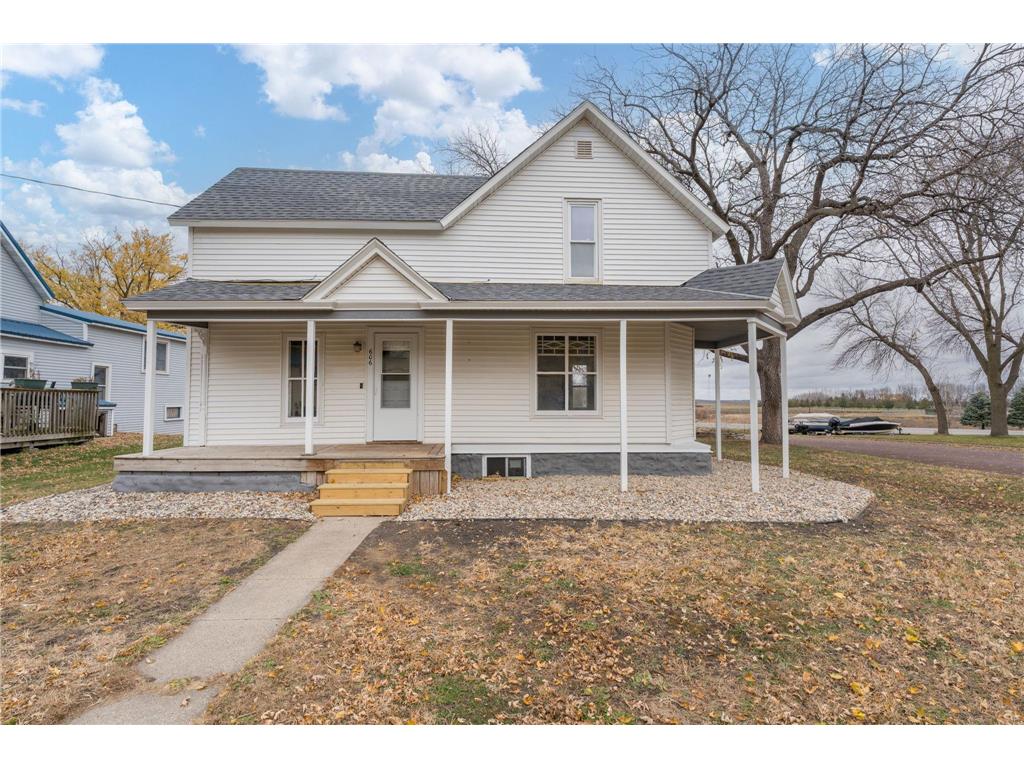 606 Smith Street NE Mapleton MN 56065 6825525 image1