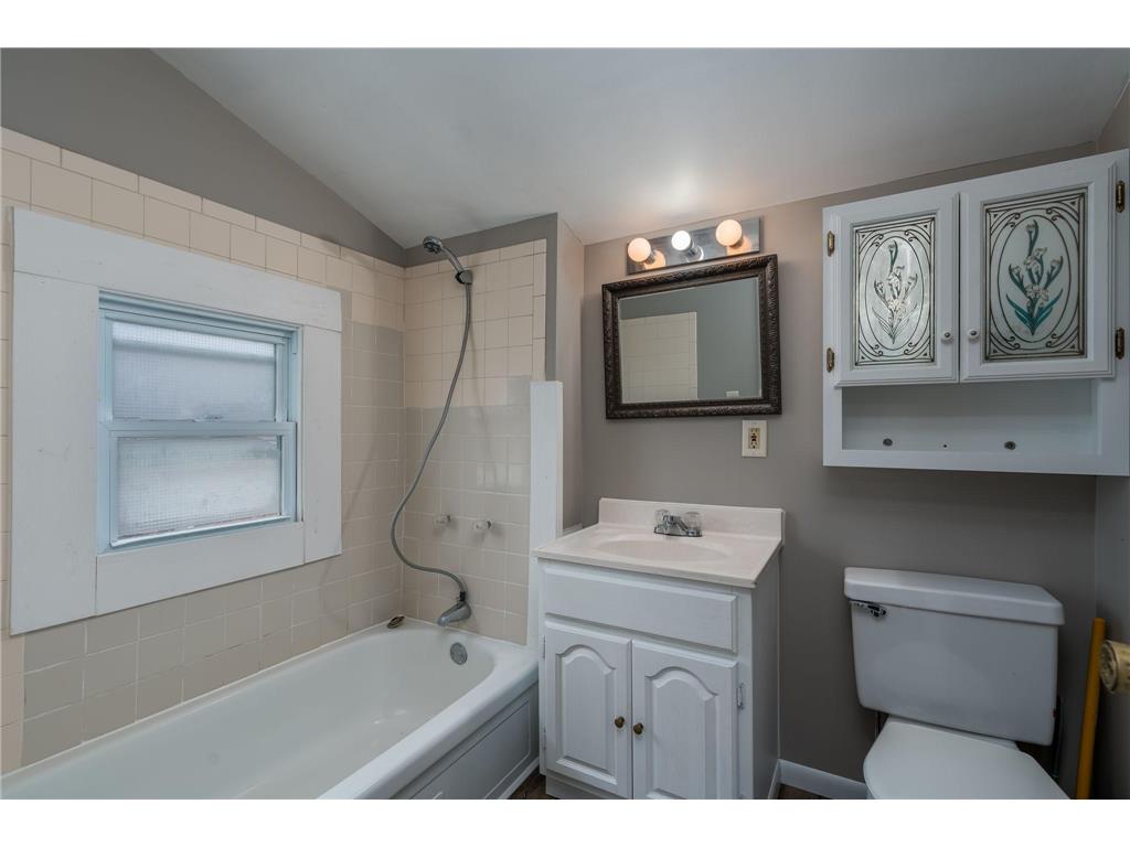 606 Smith Street NE Mapleton MN 56065 6825525 image16