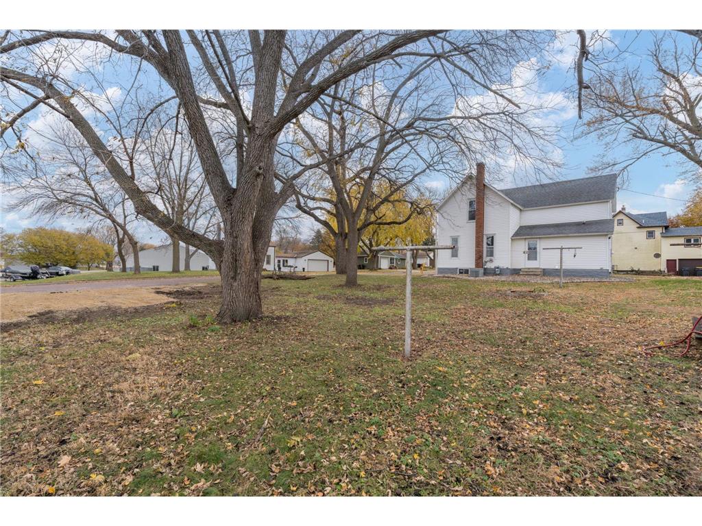 606 Smith Street NE Mapleton MN 56065 6825525 image32