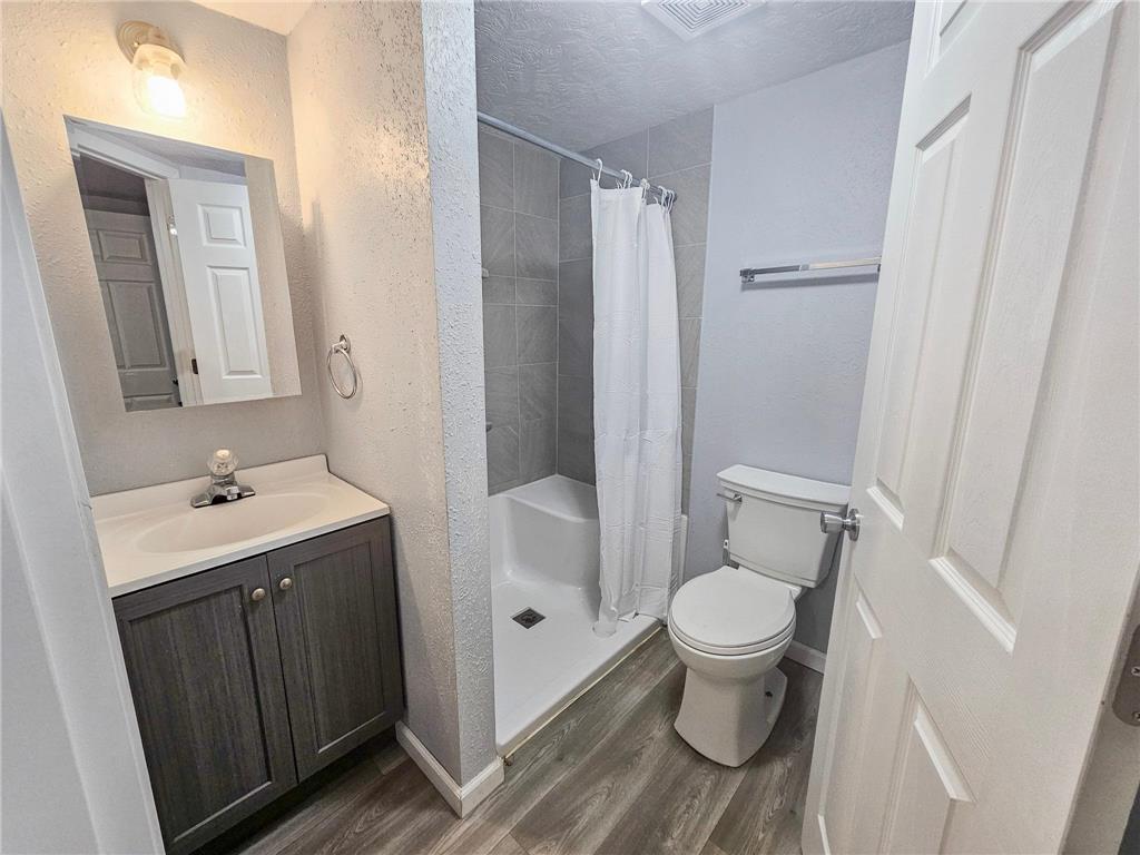 606 W Main Street Marshall MN 56258 6820882 image10