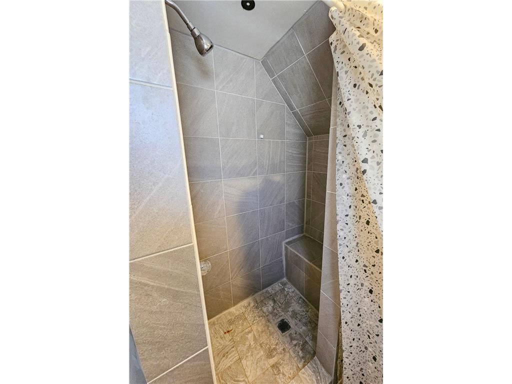 606 W Main Street Marshall MN 56258 6820882 image21